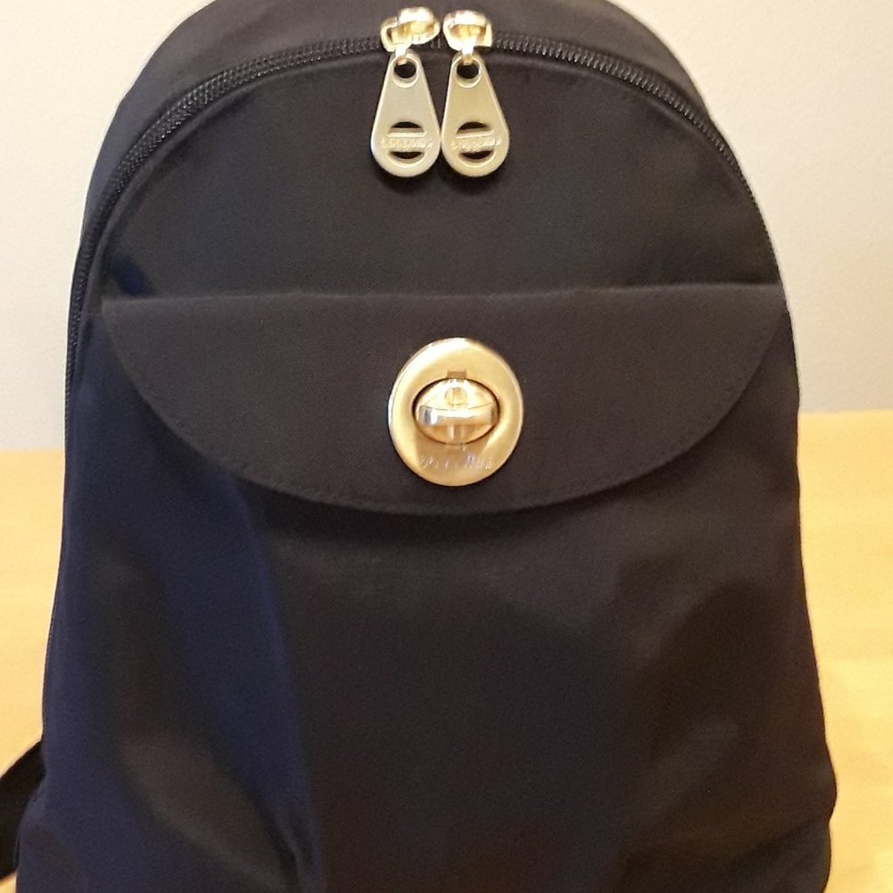 Baggallini Dallas Backpack/Sling